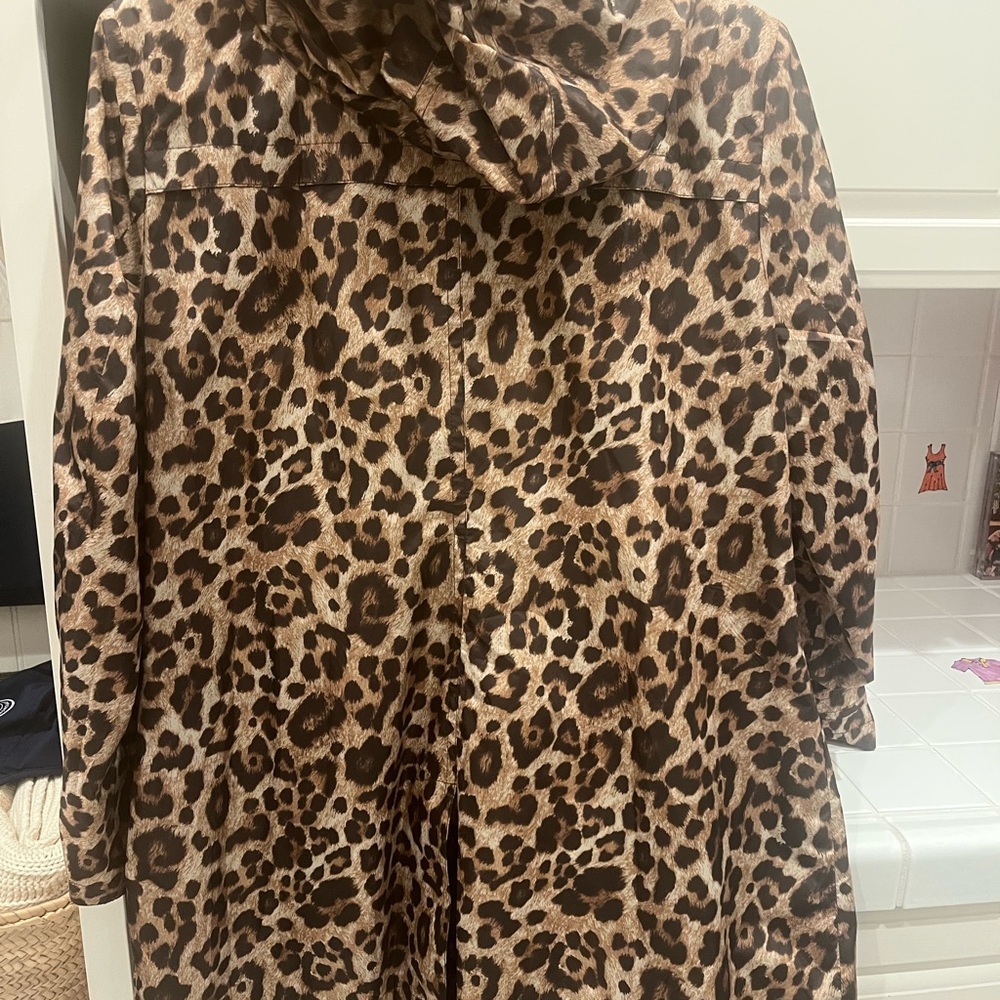 Michael Kors Leopard Print rain coat - Picture 2 of 7